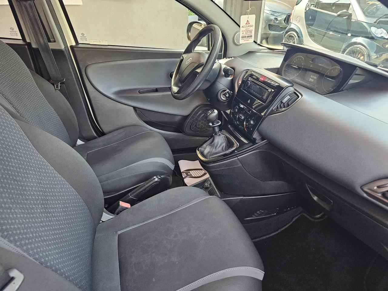 Lancia Ypsilon 0.9 Metano 2016