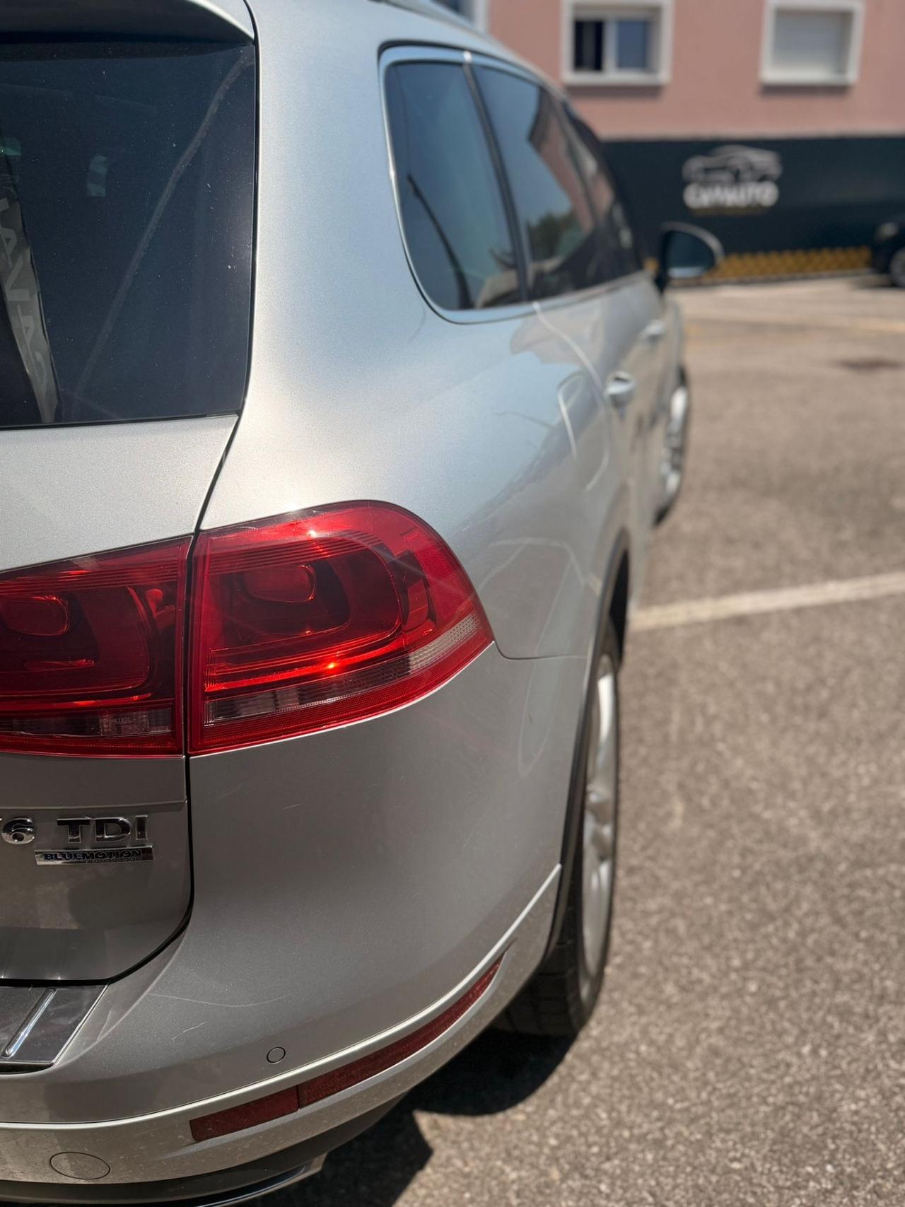 Volkswagen Touareg 3.0 TDI 245 CV tiptronic BlueMotion Techn. Executive