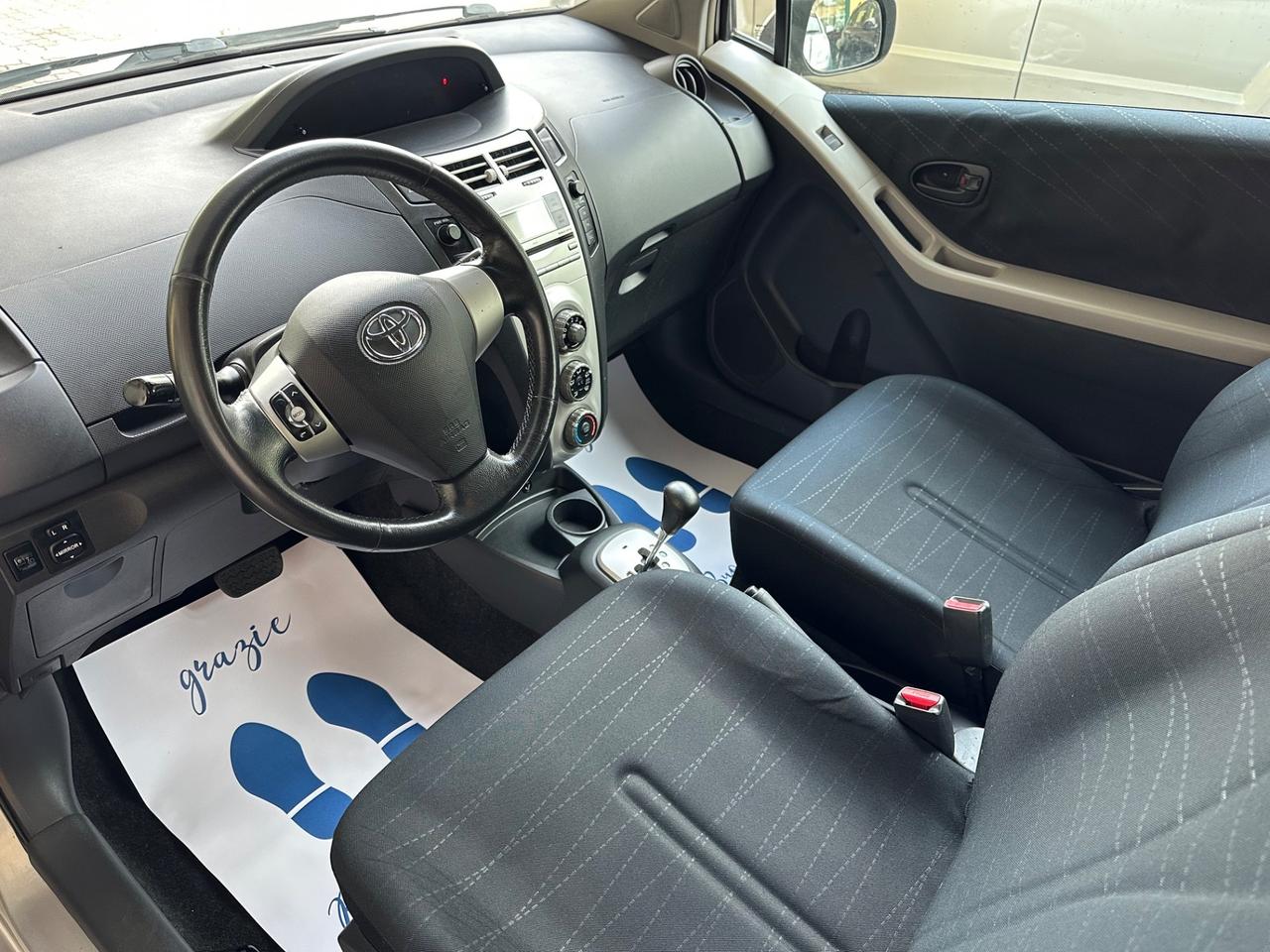 Toyota Yaris 1.3 5 porte Automatico