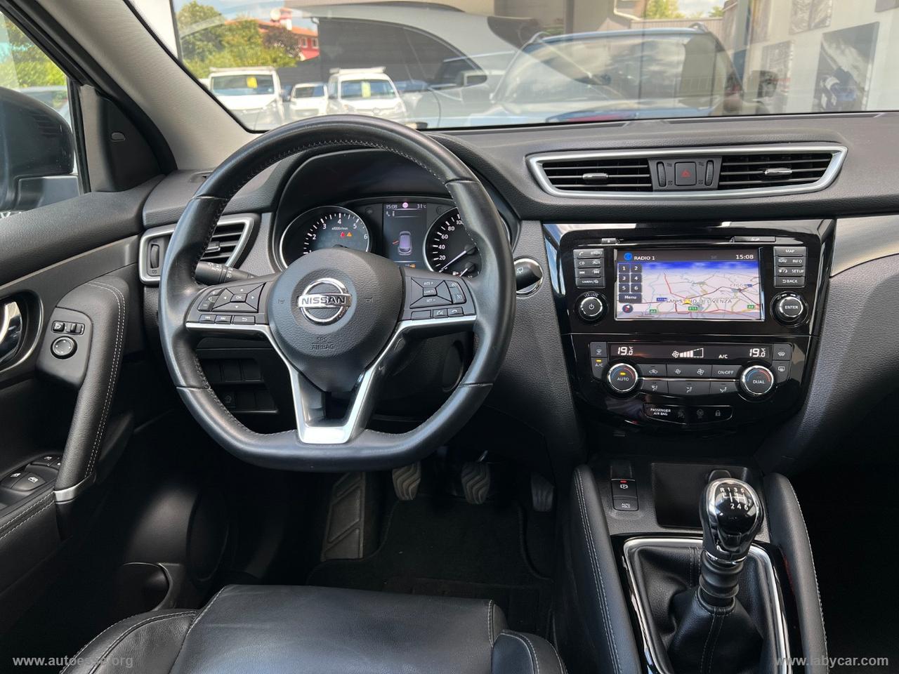 NISSAN Qashqai 1.2 DIG-T Tekna