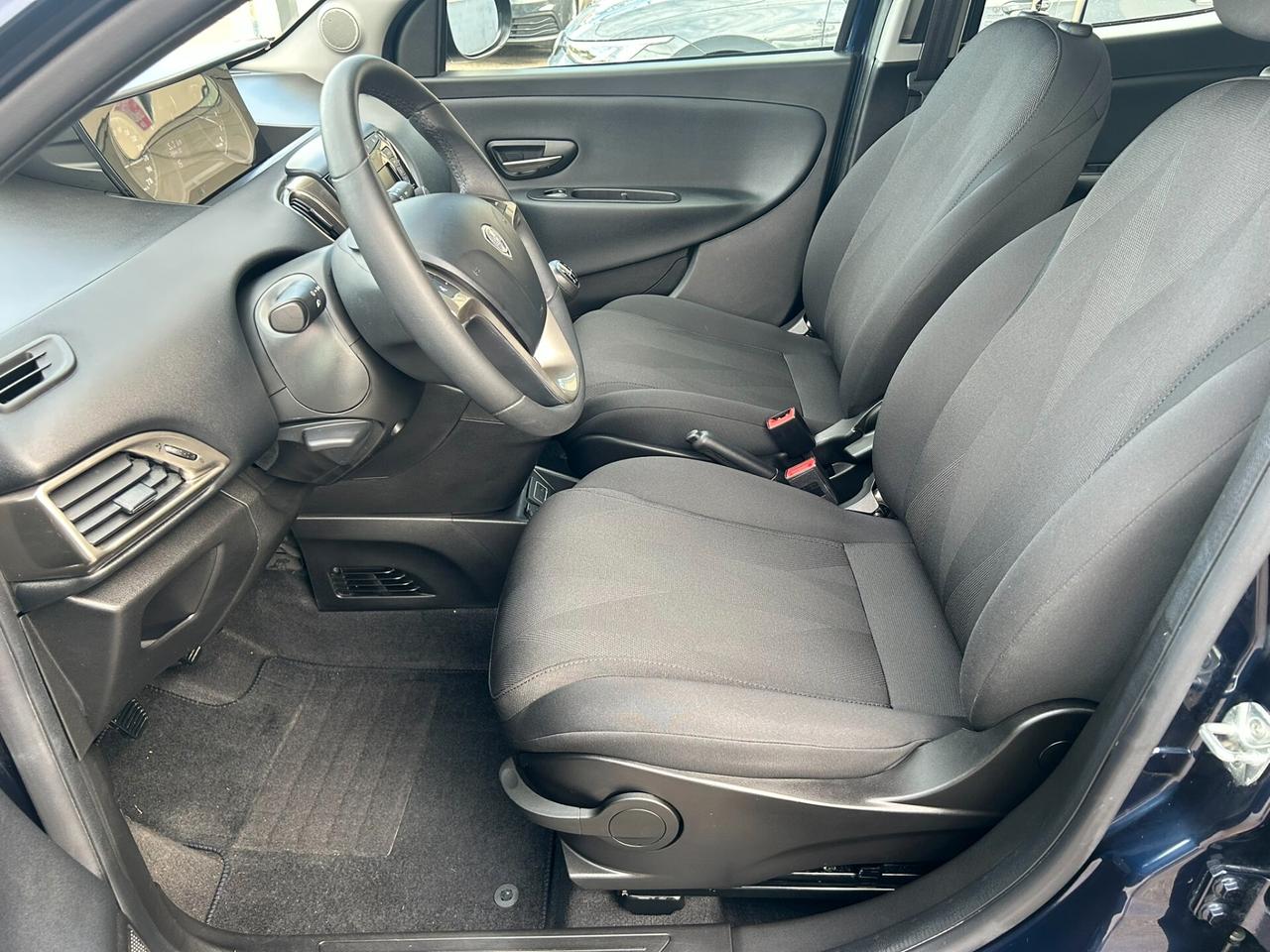 Lancia Ypsilon 1.2 69CV Platinum - 29.000KM