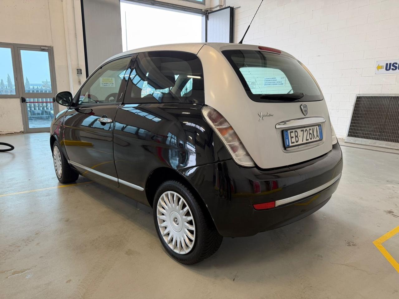 Lancia Ypsilon 1.2 69 CV Platinum