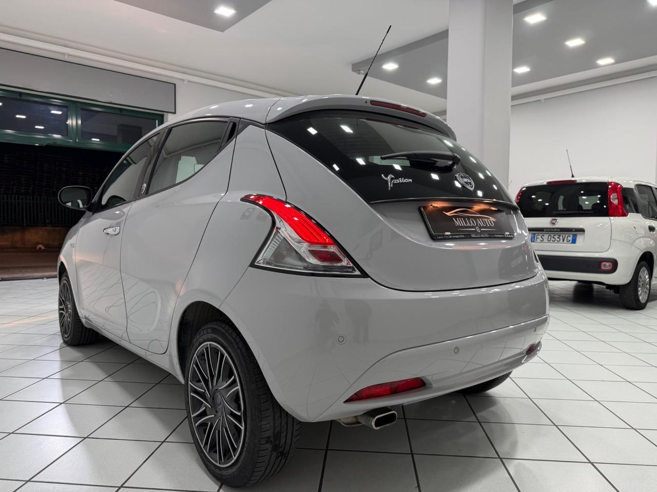 Lancia Ypsilon 1.2 69 CV 5 porte GPL Ecochic Gold