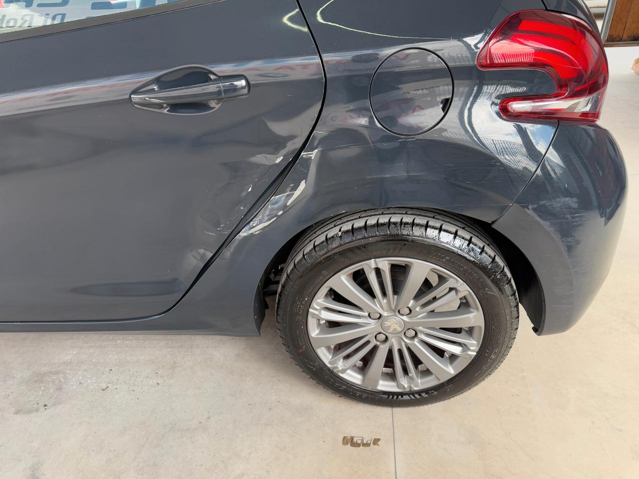 PEUGEOT 208 2016 1.2 BENZINA 82 CV 134.000 KM