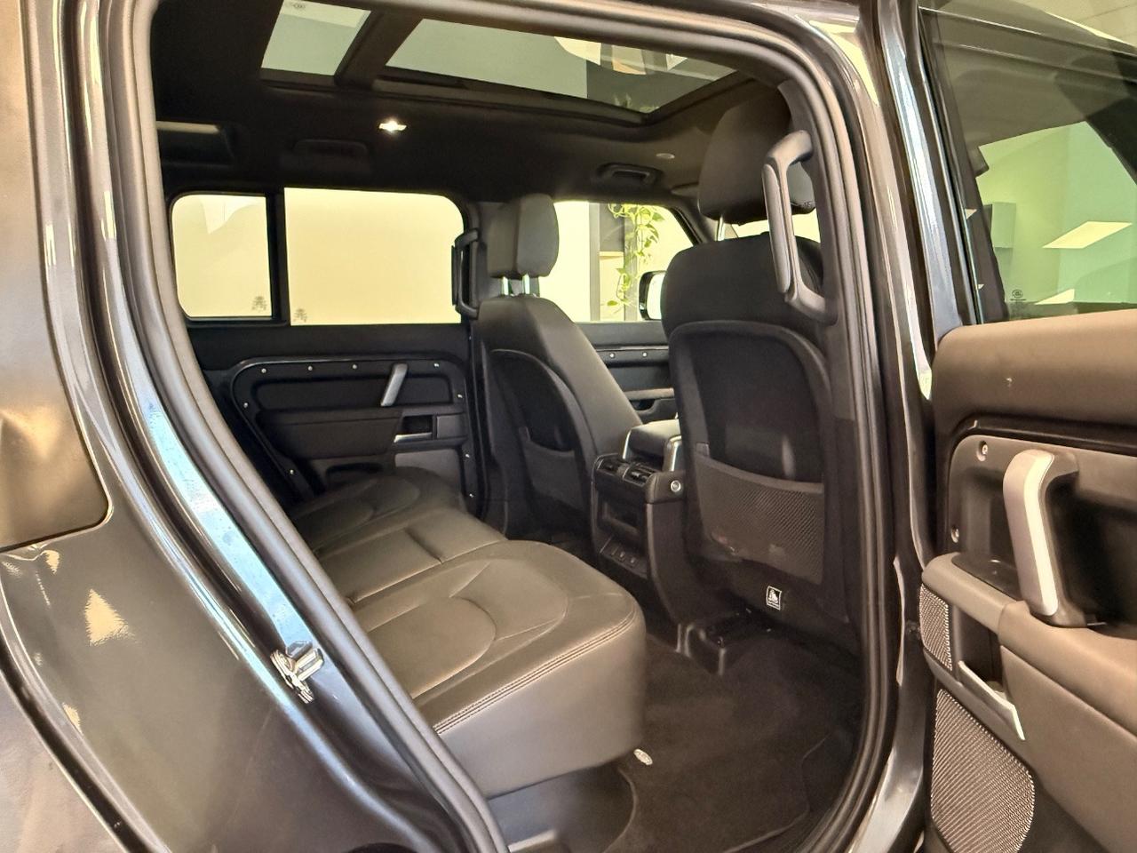 Land Rover Defender 110 3.0d mhev X-Dynamic SE 200cv auto