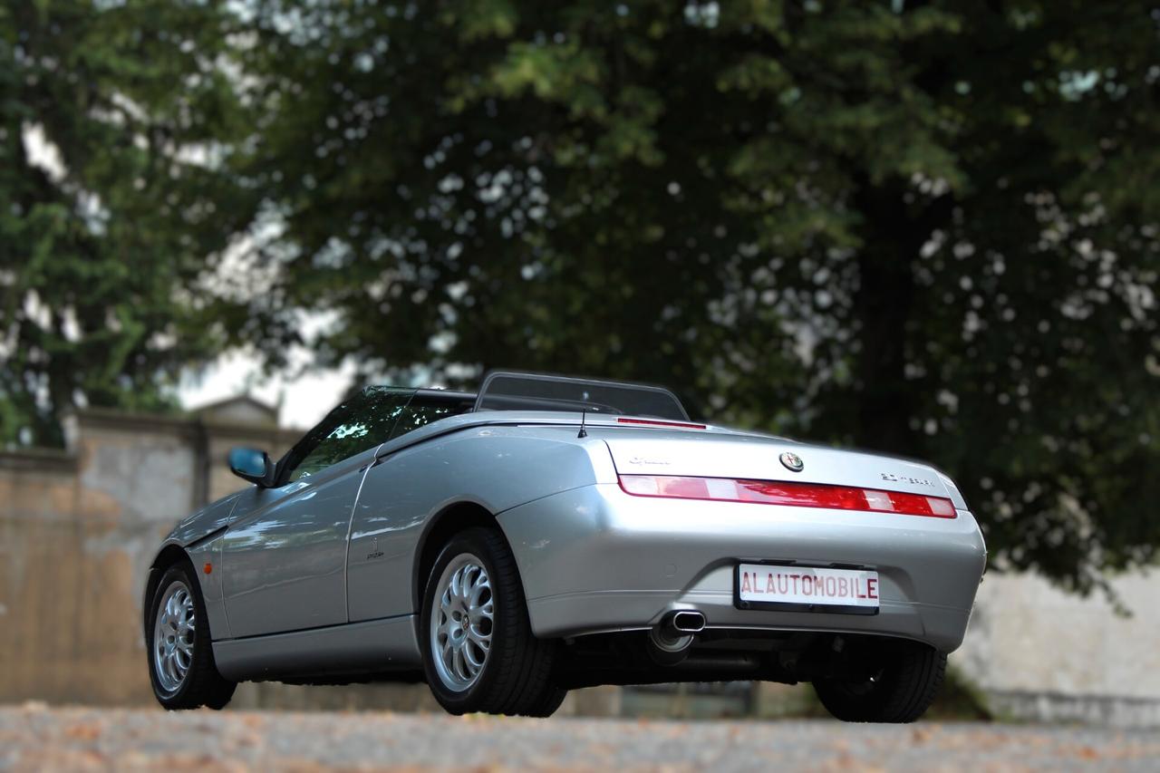 Alfa Romeo GTV Spider 2.0i 16V Twin Spark cat L