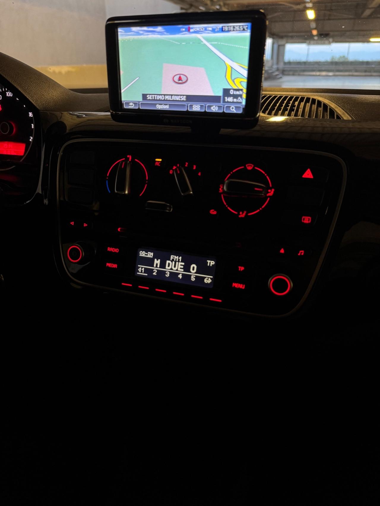 Volkswagen up! 1.0 75 CV 3p. high