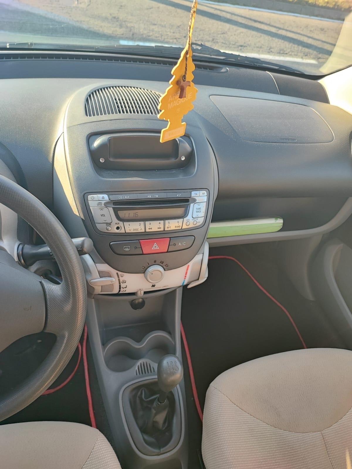 Peugeot 107 1.0 68CV 5p. Sweet Years