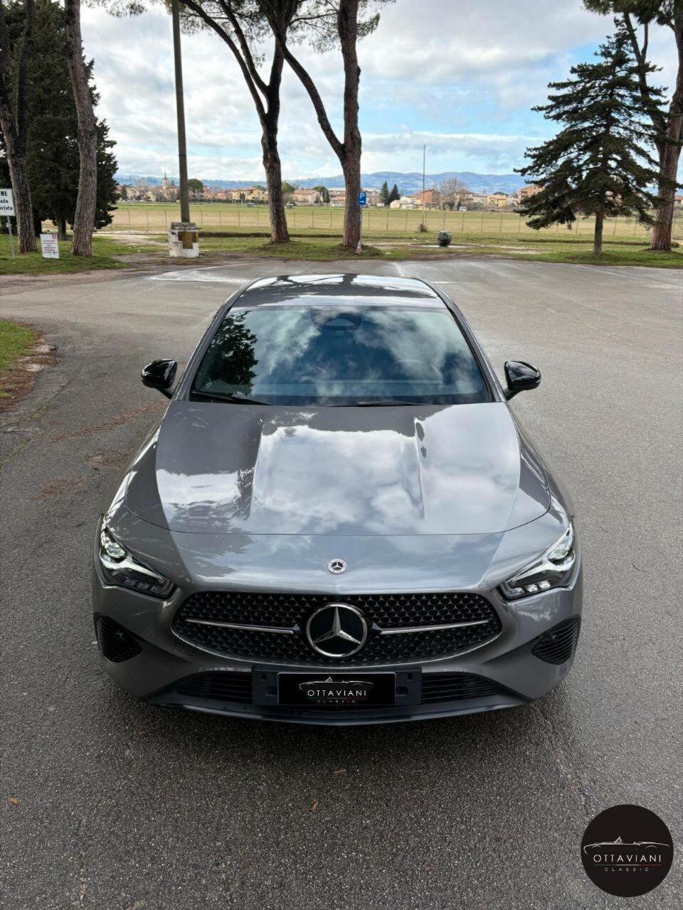 CLA Shooting brake come Nuova