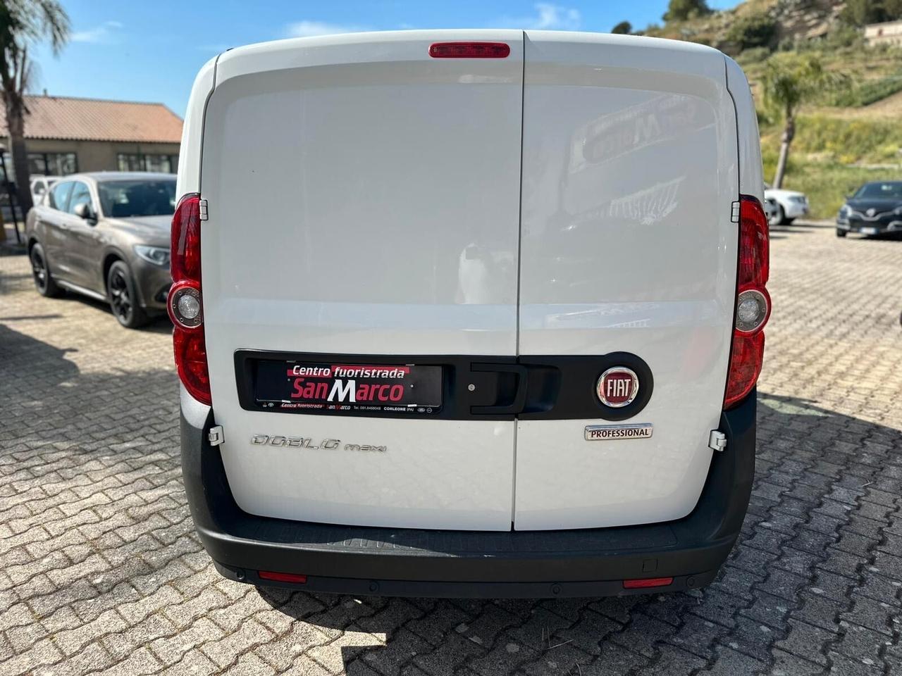 Fiat Doblo Doblò 1.6 MJT 105CV S&S PL-TN Cargo Maxi Lounge