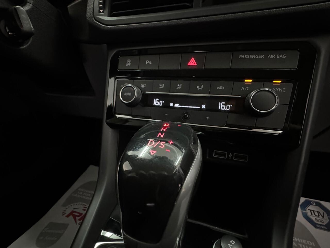 Volkswagen T-Cross 1.6 TDI DSG SCR Style BMT