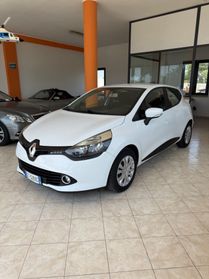 LRenault Clio 1.2 75CV 5 porte neo patentati