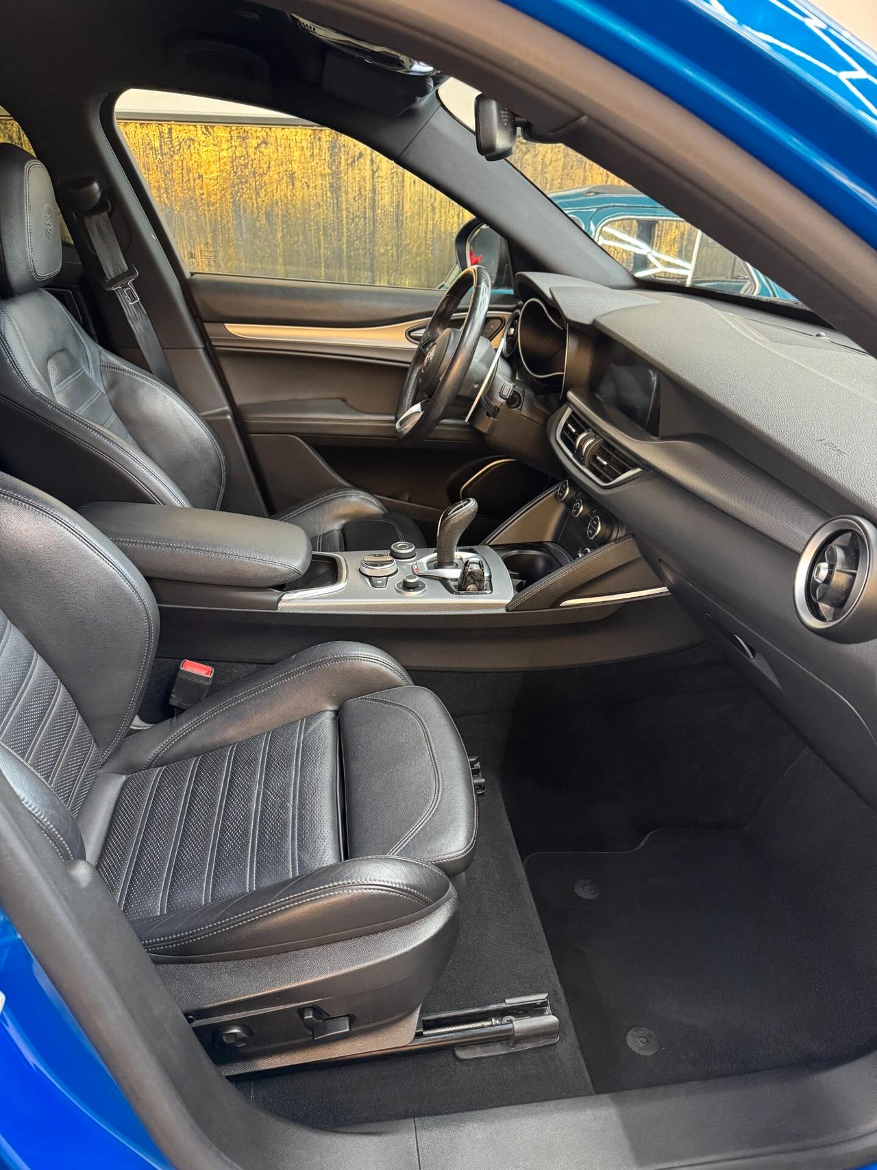 Alfa Romeo Stelvio 2.2 Turbodiesel 210 CV AT8 Q4 Veloce