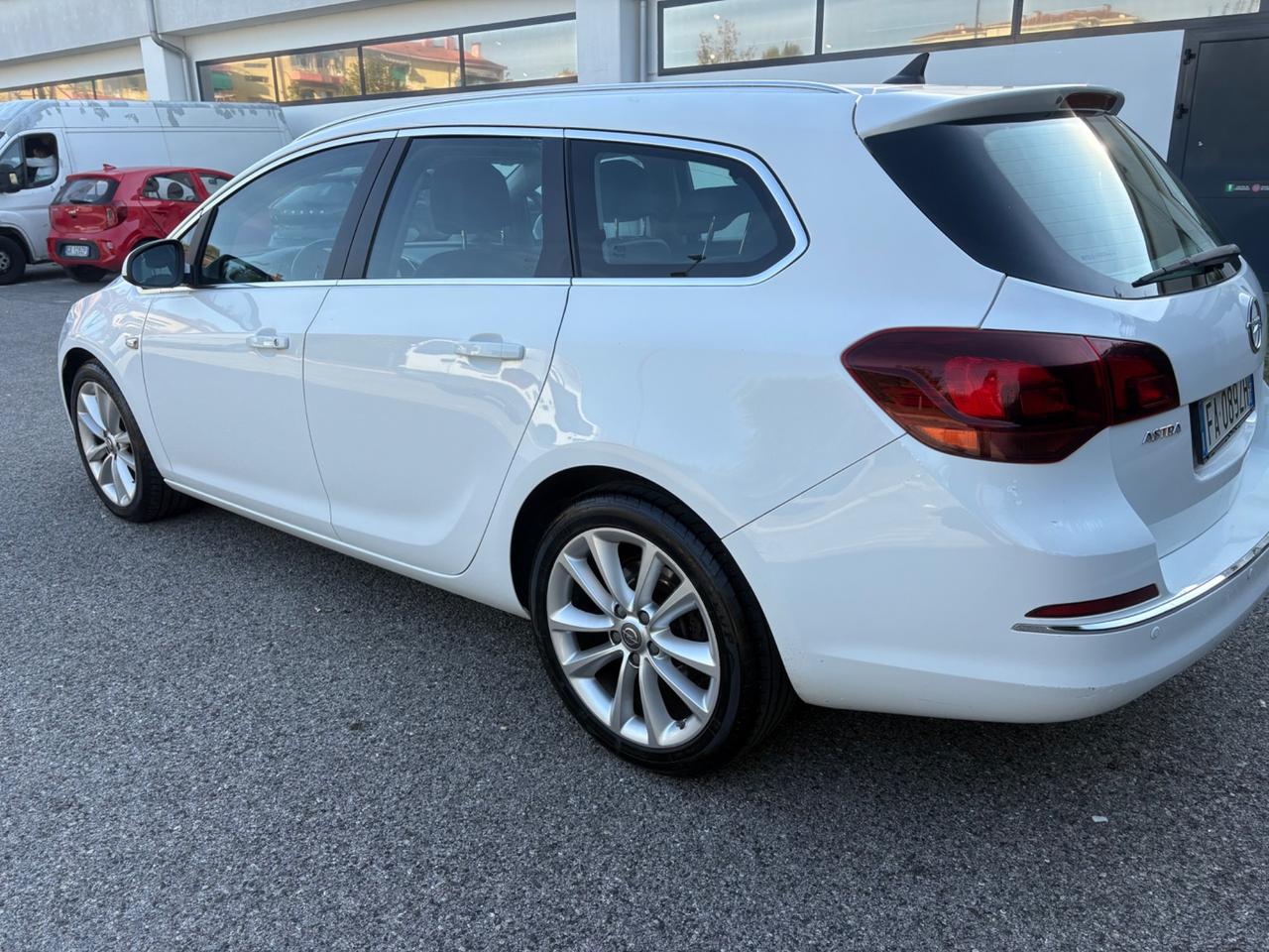 Opel Astra 1.6 CDTI EcoFLEX Sports 2015