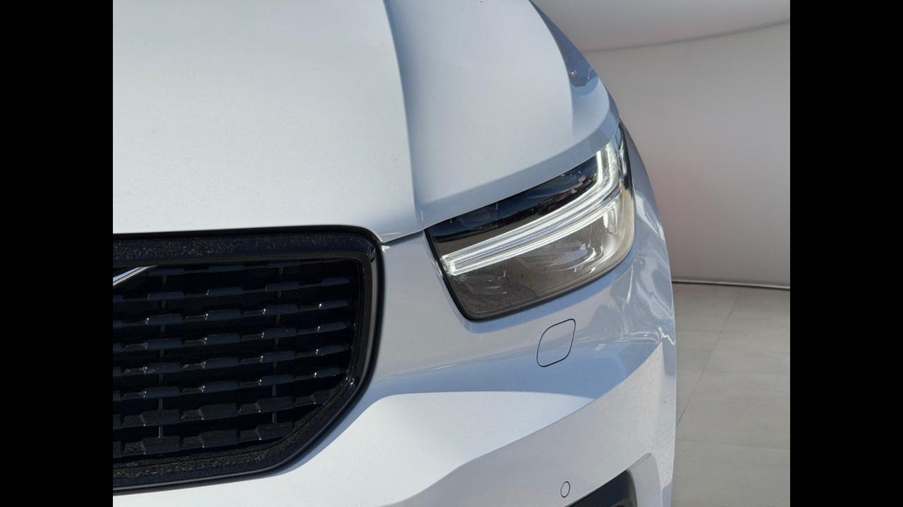 VOLVO XC40 - XC40 1.5 t5 phev R-design auto my21