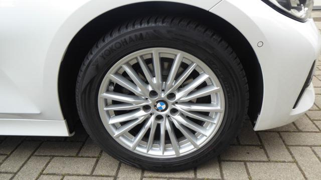 BMW 318 d Touring Luxury Automatico