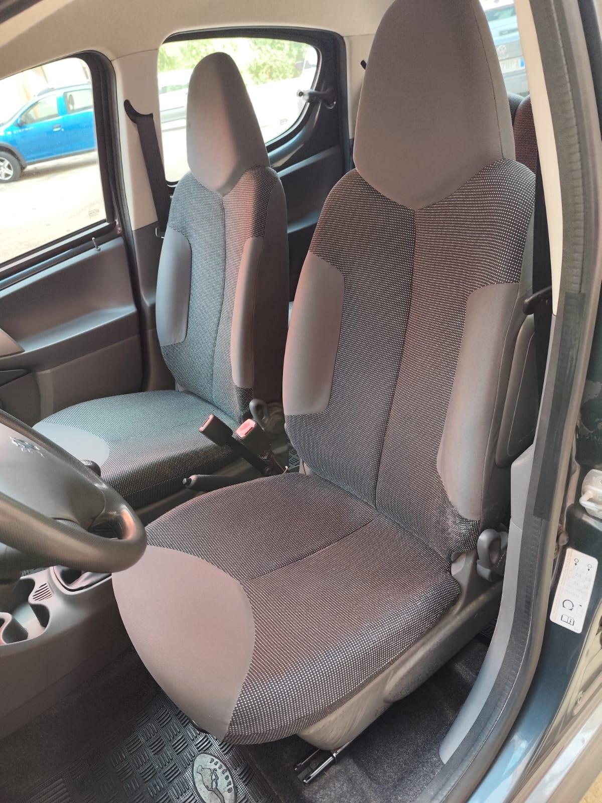 Peugeot 107 1.0 Benzina 68CV 5p.