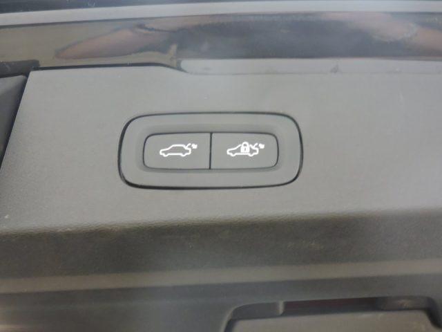 VOLVO V60 B4 (D) R-DESIGN AUTOMATICA