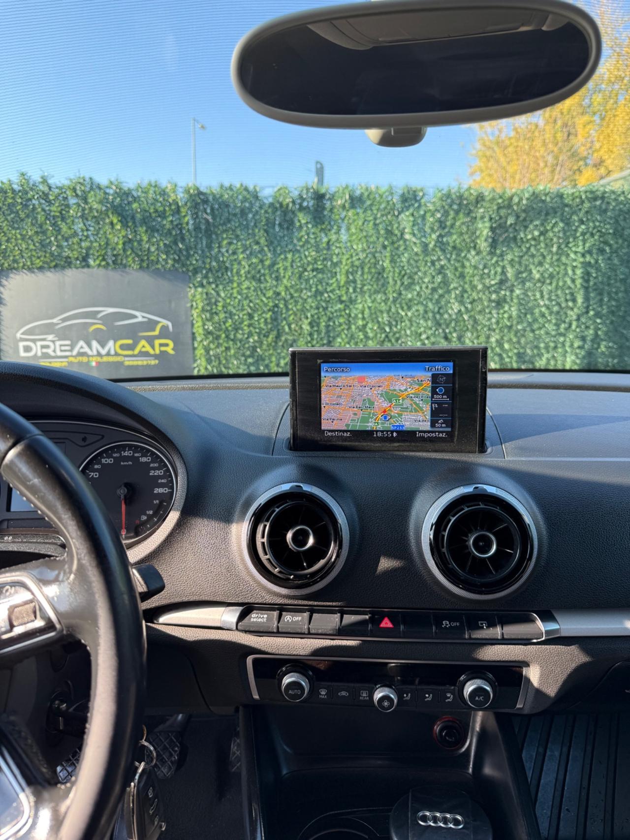 Audi A3 2014 1.6 DIESEL NEOPATENTATI FARI LED NAVI FULL