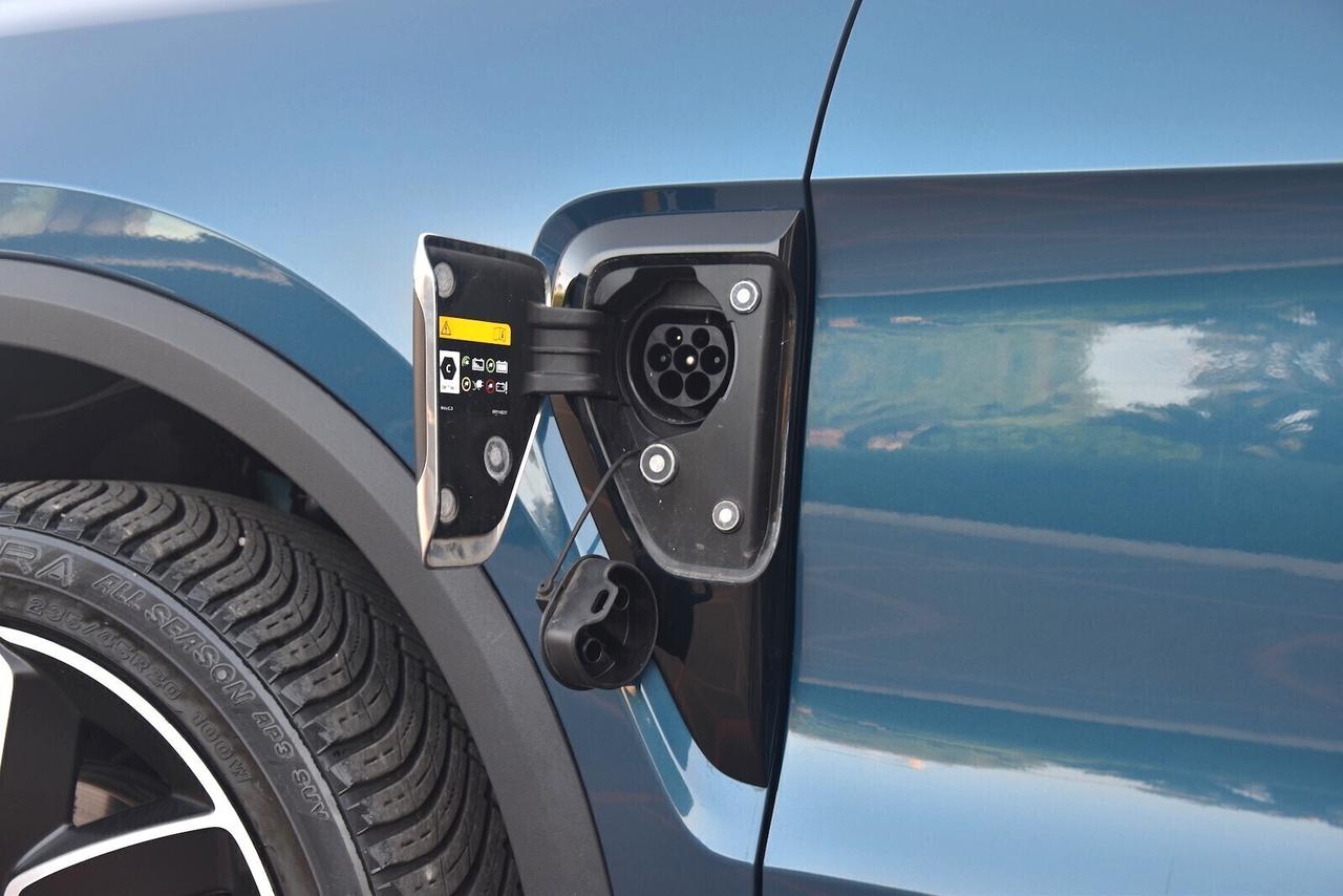 Lynk&co 01 PHEV Auto