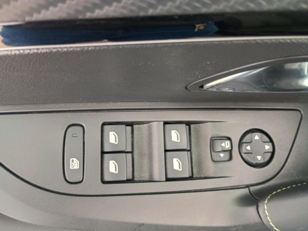 Peugeot 2008 1.5 BlueHDi 130cv EAT8 GT