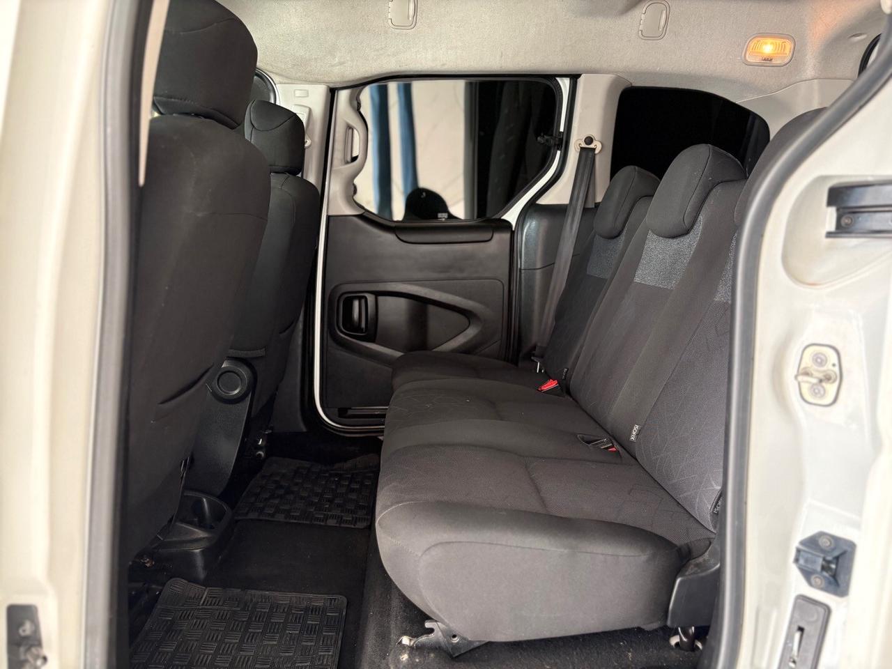 Peugeot Partner Tepee Mix BlueHDi 120 S&S Active