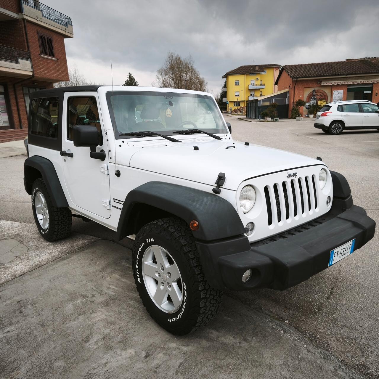 Jeep Wrangler 2.8 Sport CRD DPF