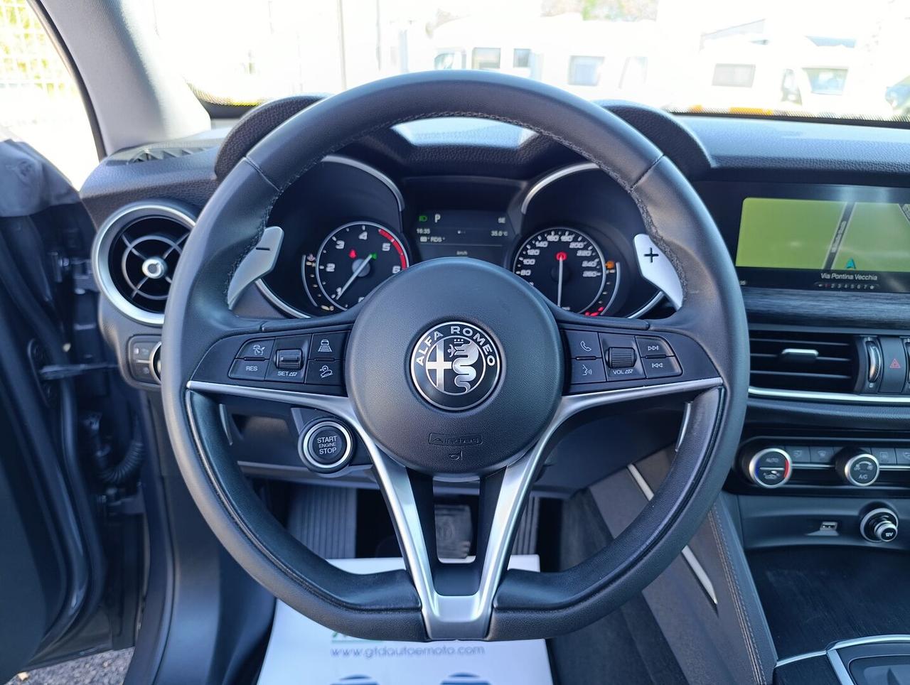 Alfa Romeo Stelvio 2.2 t Business Q4 210cv auto my19