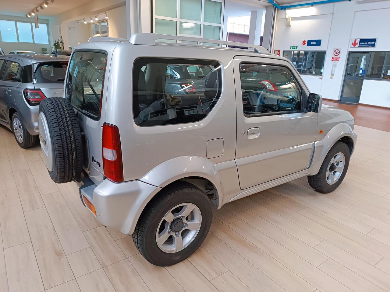 Suzuki Jimny 1.3i 16V cat 4WD JLX Più