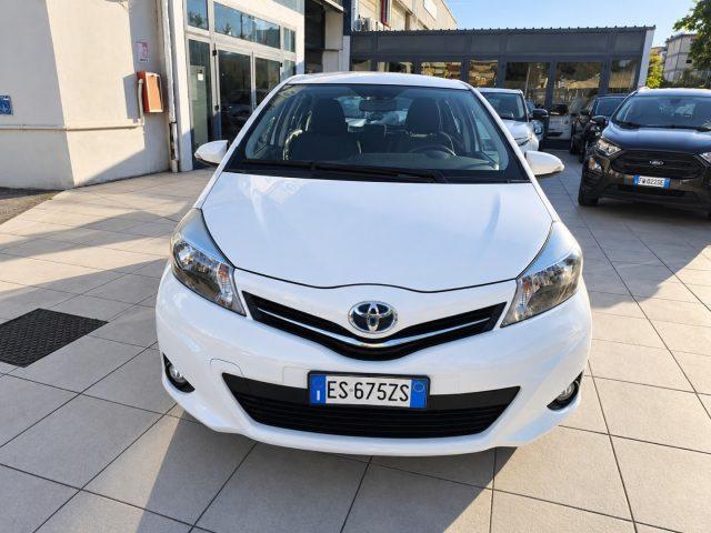 TOYOTA Yaris 1.0 5 Porte Lounge Retrocamera Neo Patentati