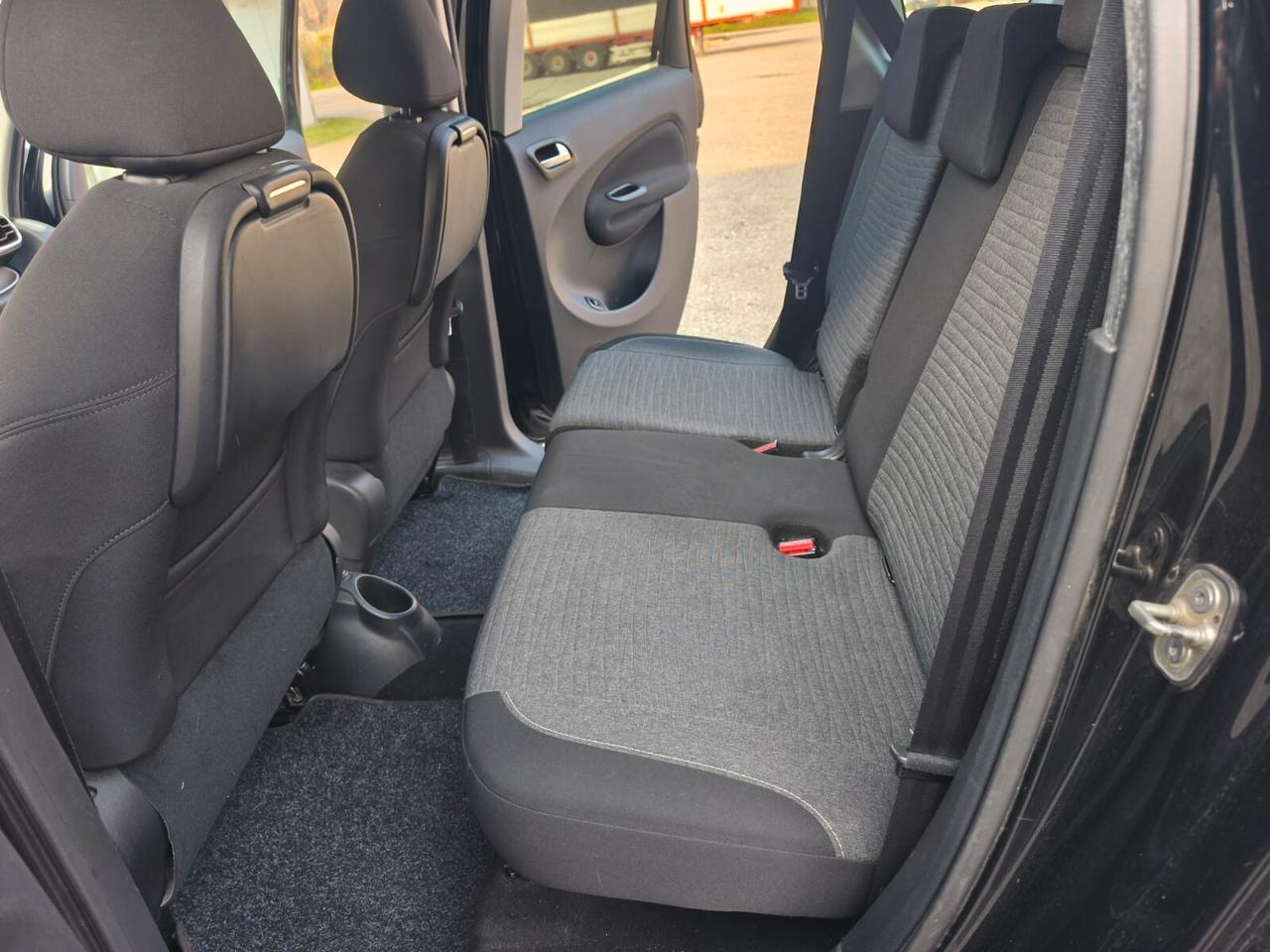 Citroen C3 Picasso 2017---1.6 Diesel