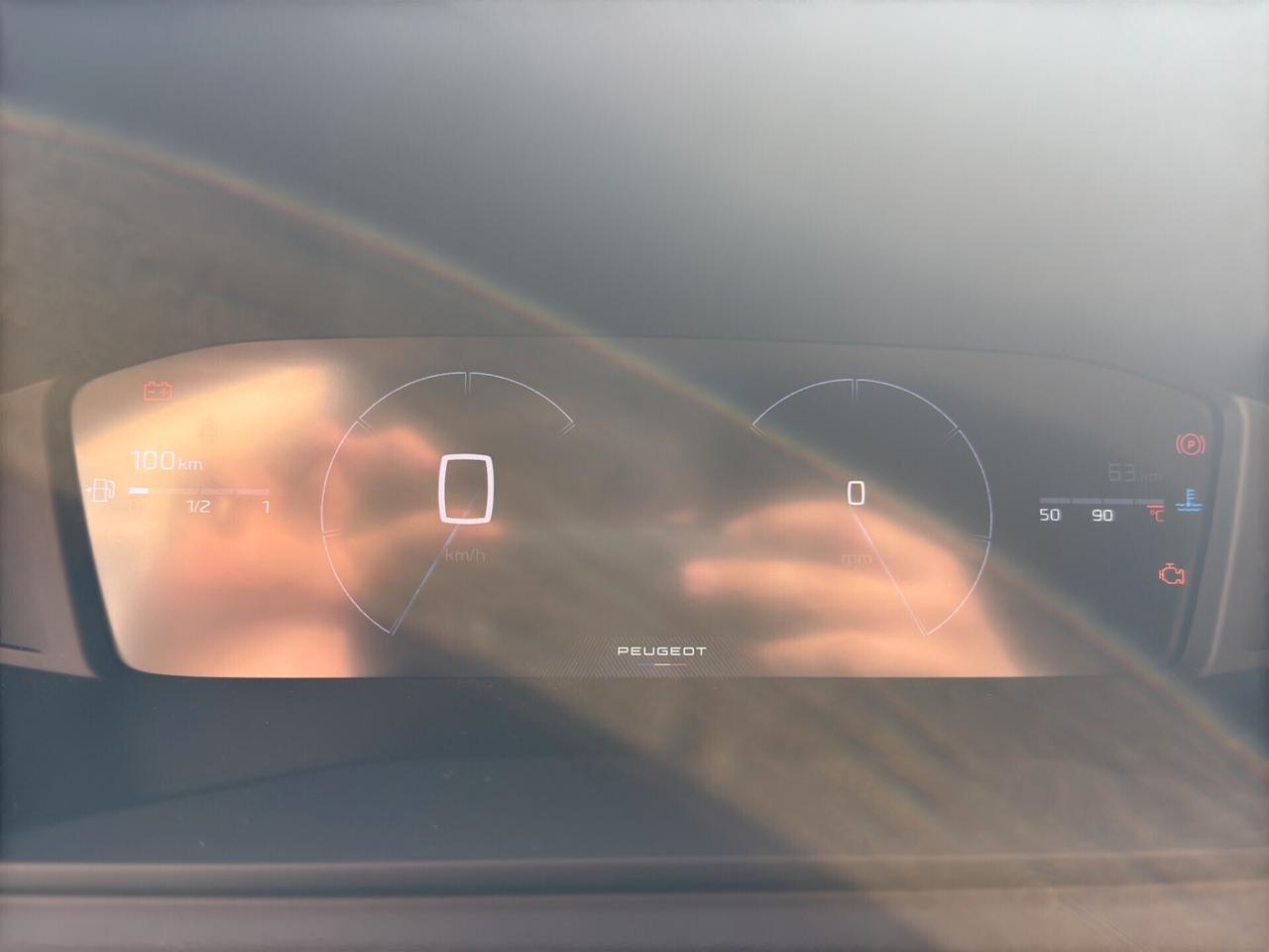 Peugeot 2008 Hybrid 110 e-DCS6 Allure