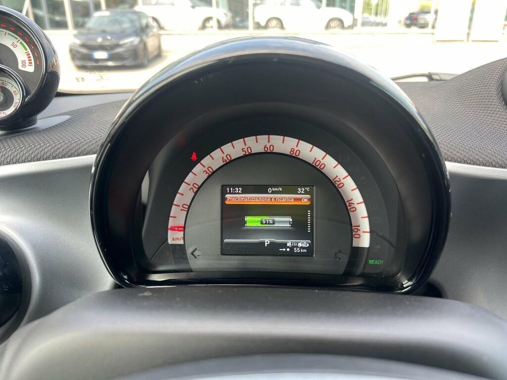 Smart fortwo 22kW EQ Ushuaia Silver Matt