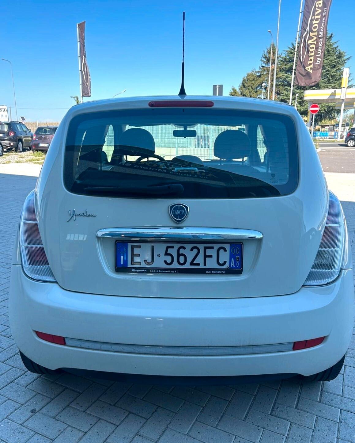 Lancia Ypsilon 1.2 69 CV Diva OK NEOPATENTATI