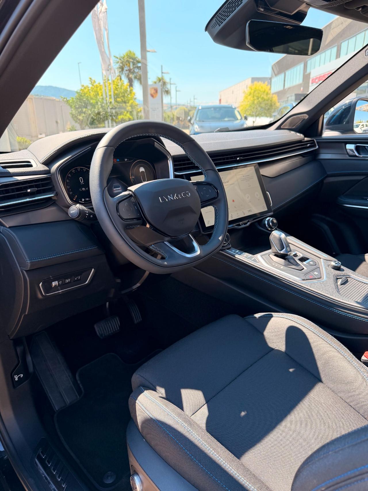 Lynk&Co 01- 1.5 Plug in Hybrid 261 CV 2024
