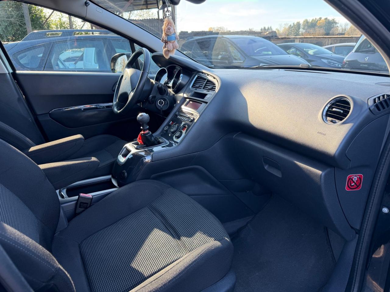 Peugeot 5008 1.6 HDi 112CV Business