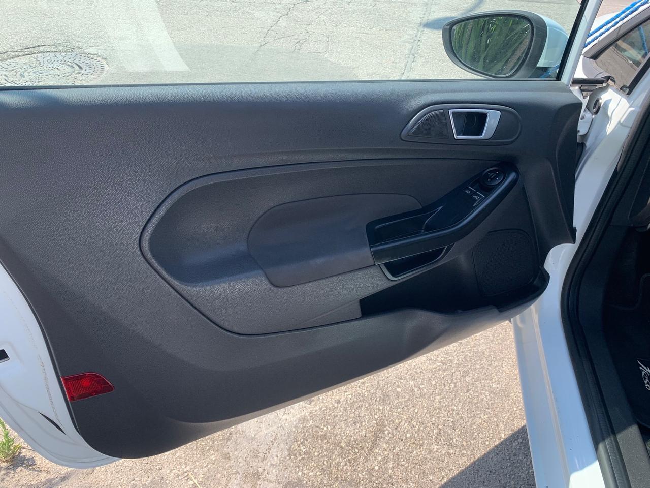 Ford Fiesta 1.4 3 porte Bz.- GPL Business
