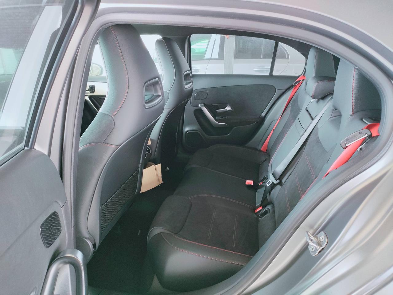 Mercedes-Benz Mercedes-AMG A 35 4MATIC