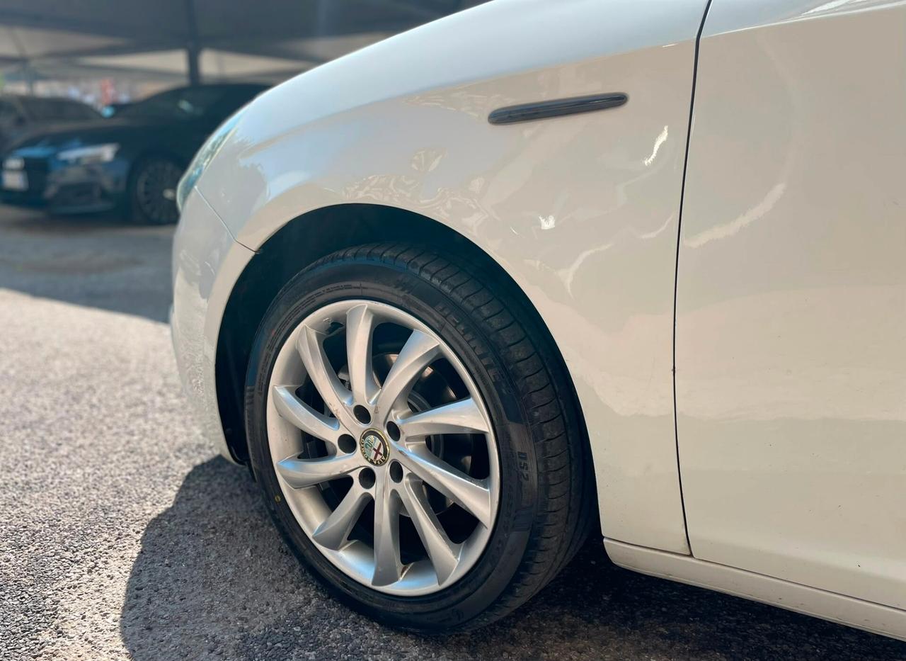 Alfa Romeo Giulietta 1.6 JTDm-2 105 CV Exclusive