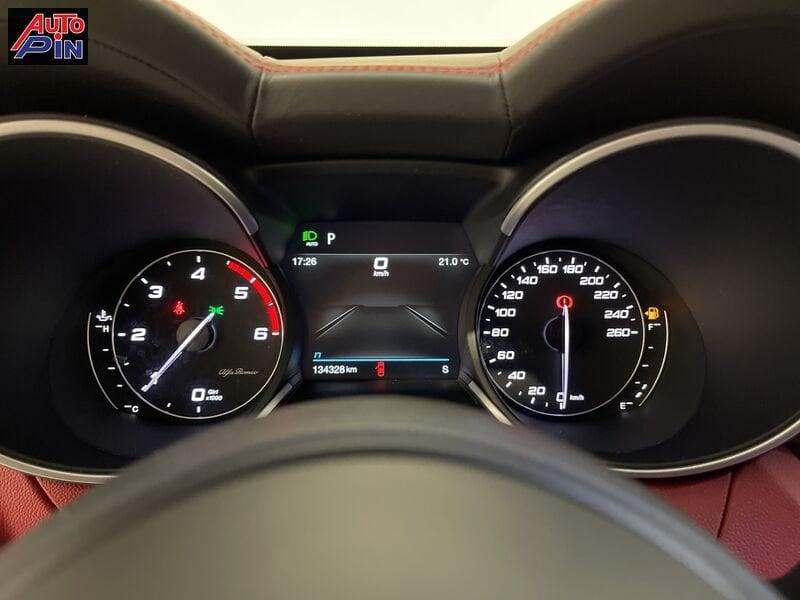 Alfa Romeo Stelvio 2.2 Turbodiesel 210 CV AT8 Q4 Veloce