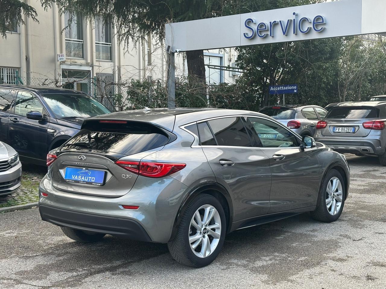 Infiniti Q30 1.5 diesel Premium Tech