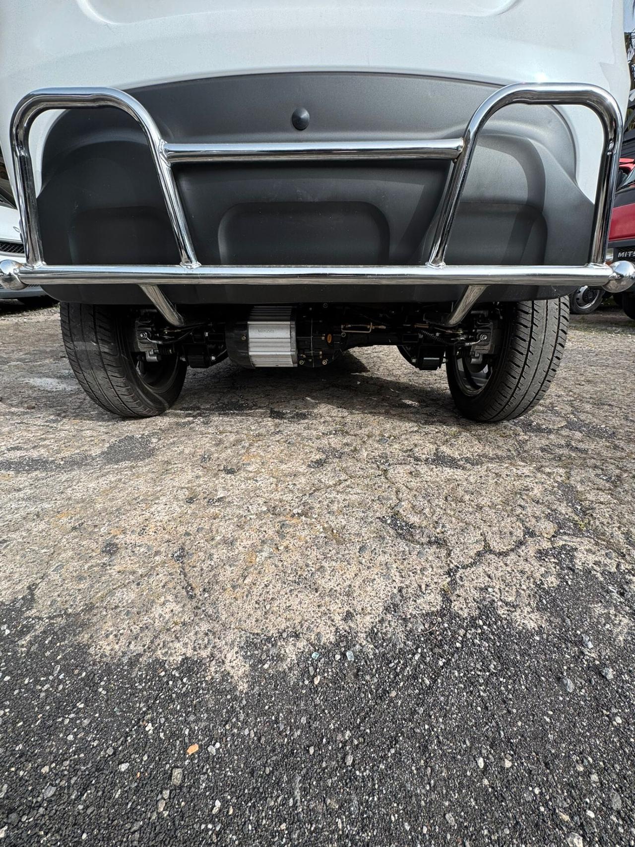 AUTO ELETTRICA GUIDA LIBERA MOB30A