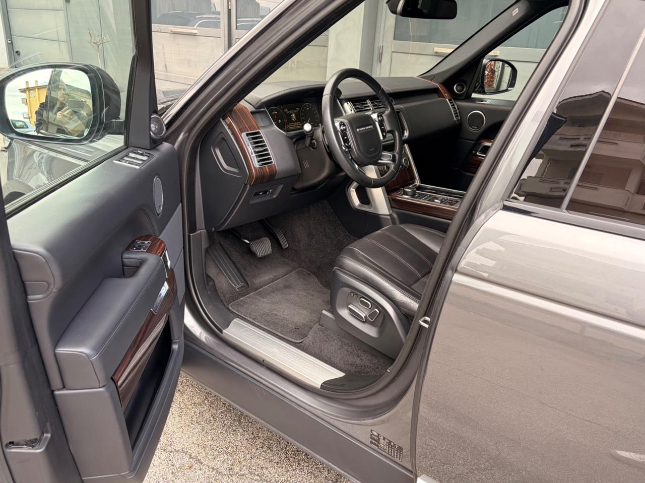 Land Rover Range VOGUE SDV8 FINO AL 9 FEBBRAIO