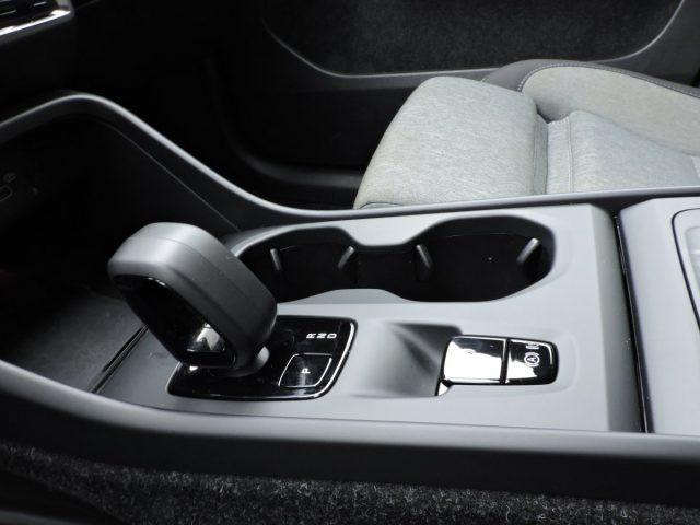 VOLVO XC40 B3 CORE AUTOMATICA AZIENDALE