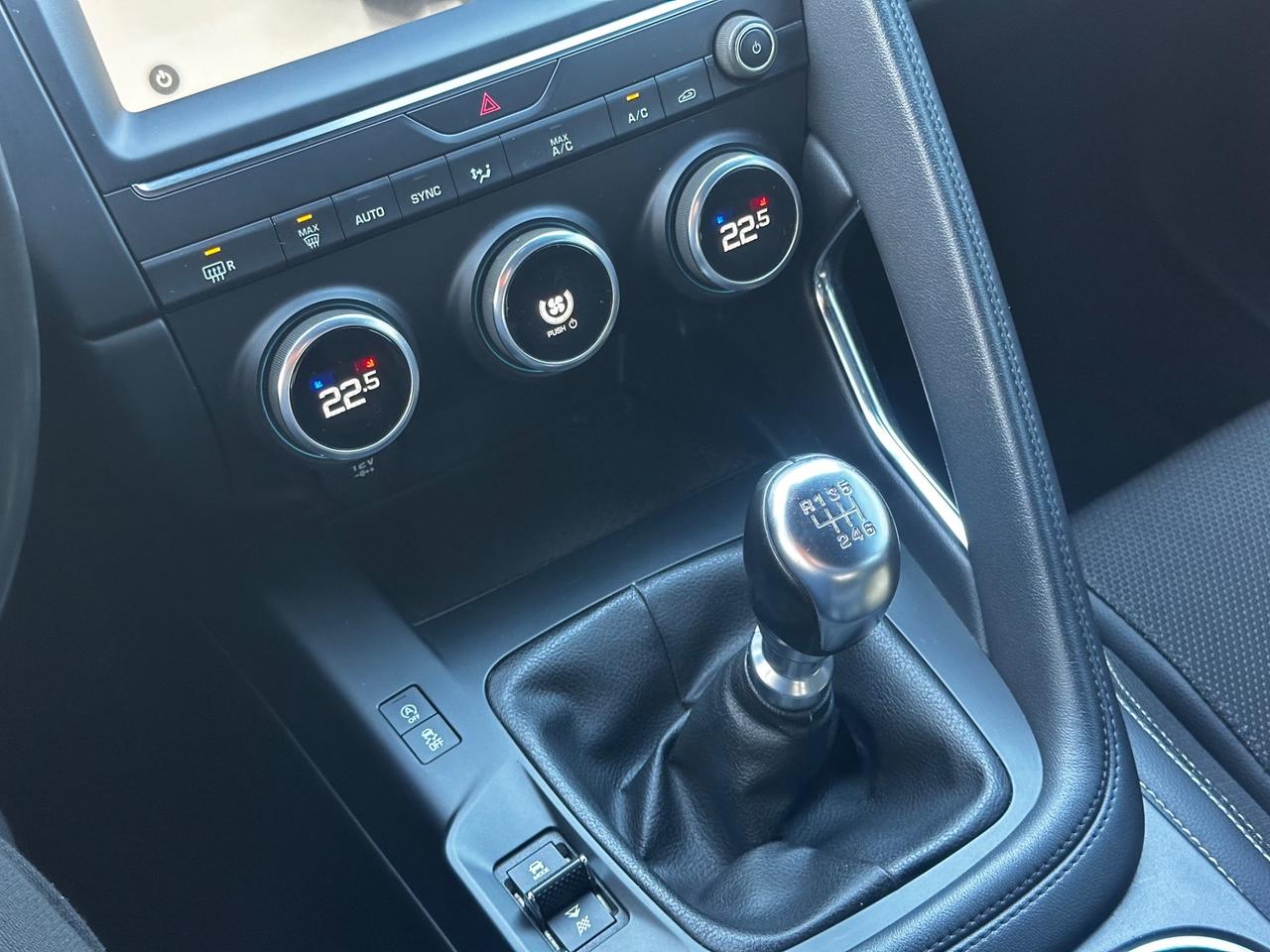 Jaguar E-Pace 2.0D 180 CV AWD R-Dynamic S