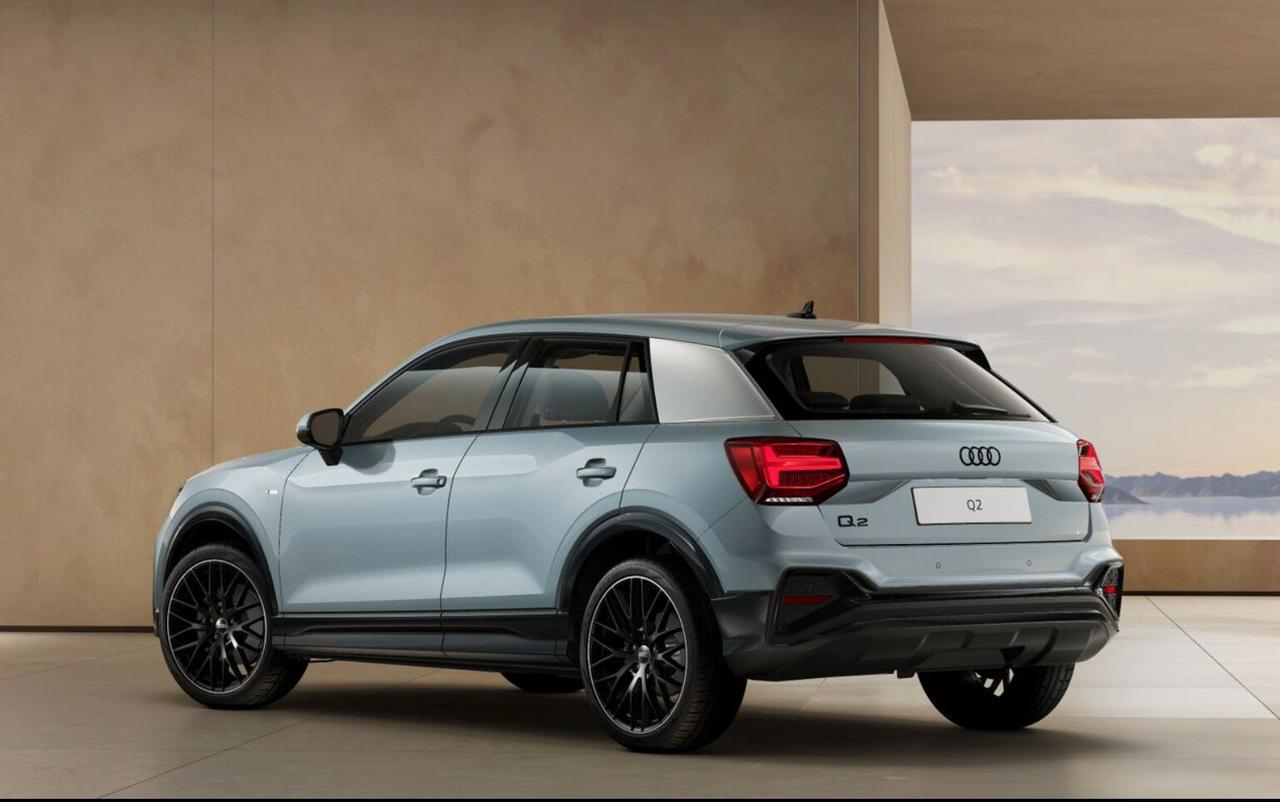 AUDI Q2 Q2 35 TFSI S tronic Identity Black