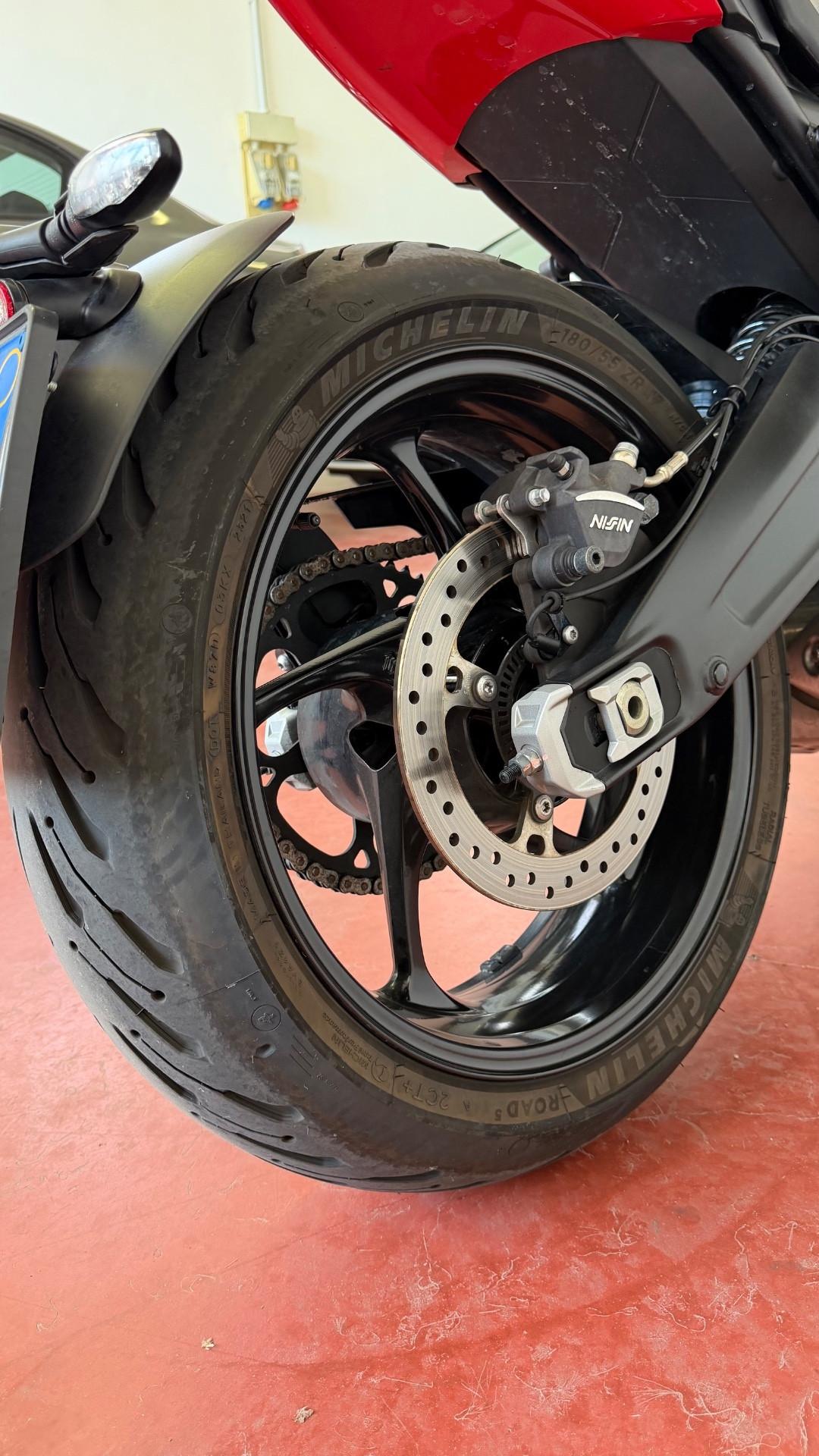 Triumph Trident 660
