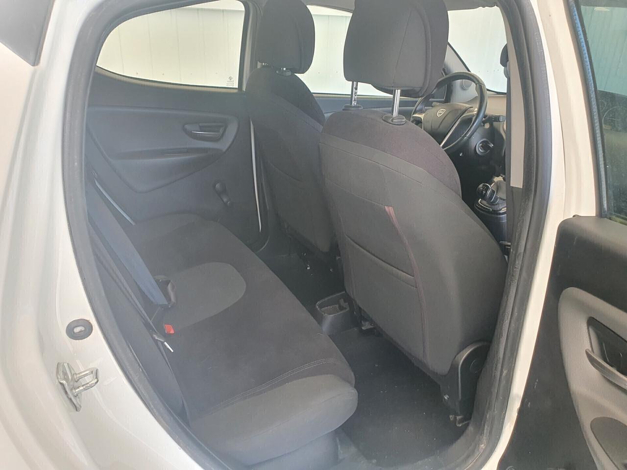 Lancia Ypsilon 1.2 BENZ. -2015- KM. 117.400