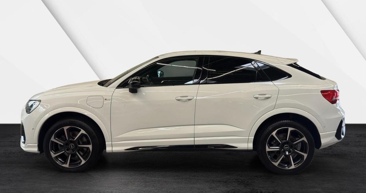 Audi Q3 45 TFSI S tronic S LINE interno esterno Cerchi Sonos