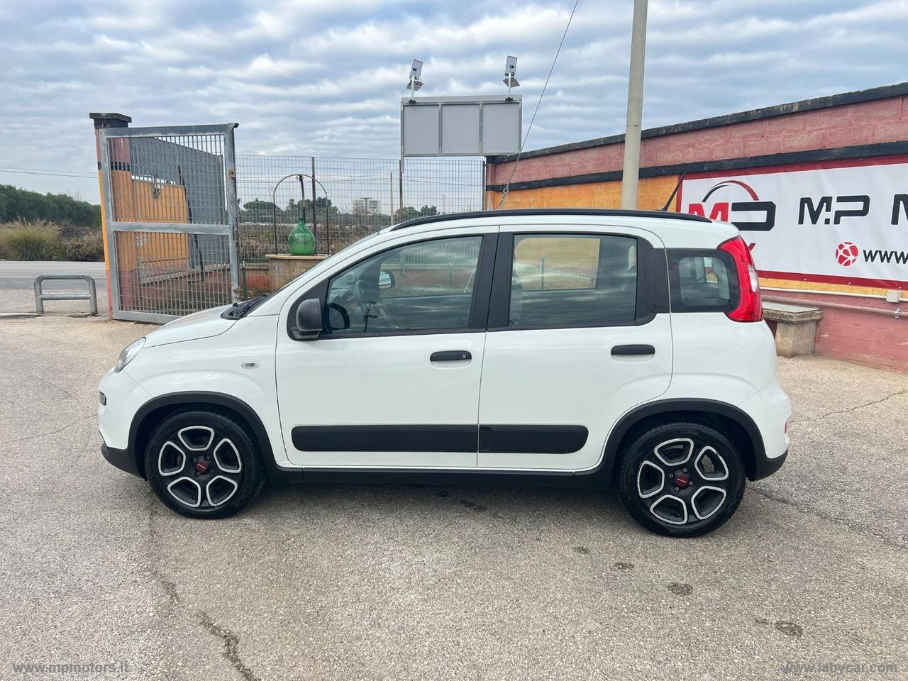 FIAT PANDA CITY LIFE 1.0 70CV HYBRID IVA ESPOSTA